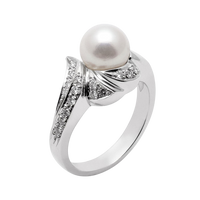 Anello in oro con perla 8mm e diamanti naturali